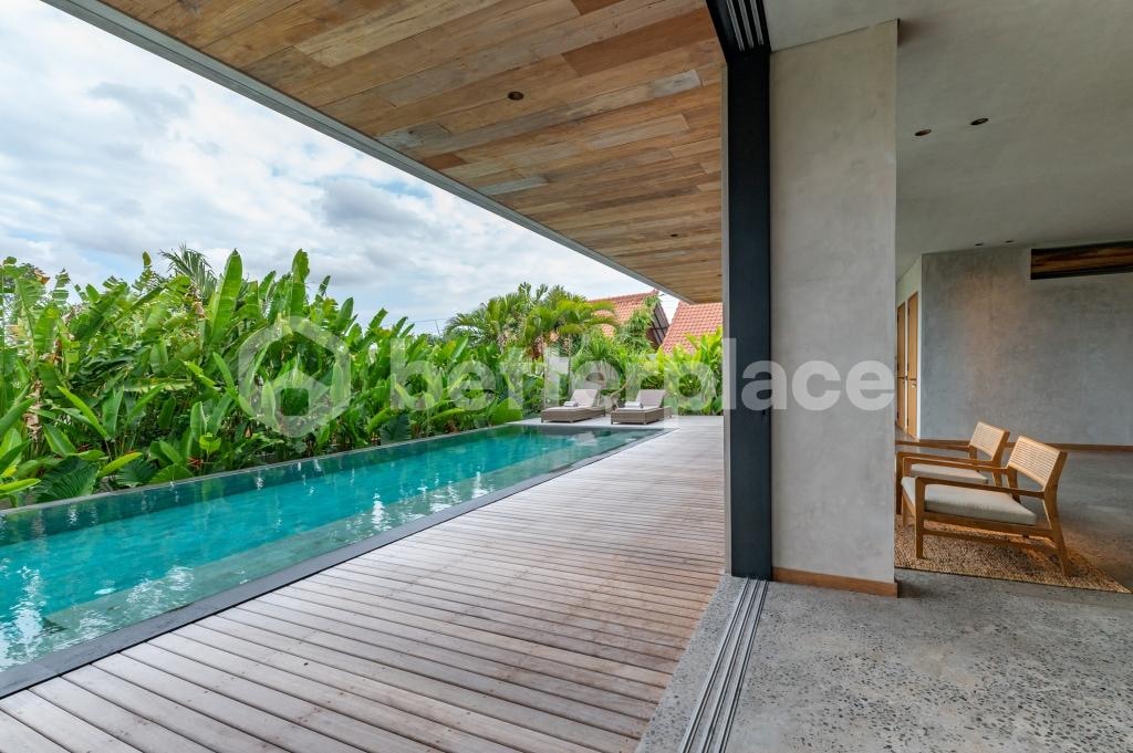 Your Luxury Escape Awaits: Beautifully Designed Leasehold 3-Bed Villa in Canggu – Tiying Tutul