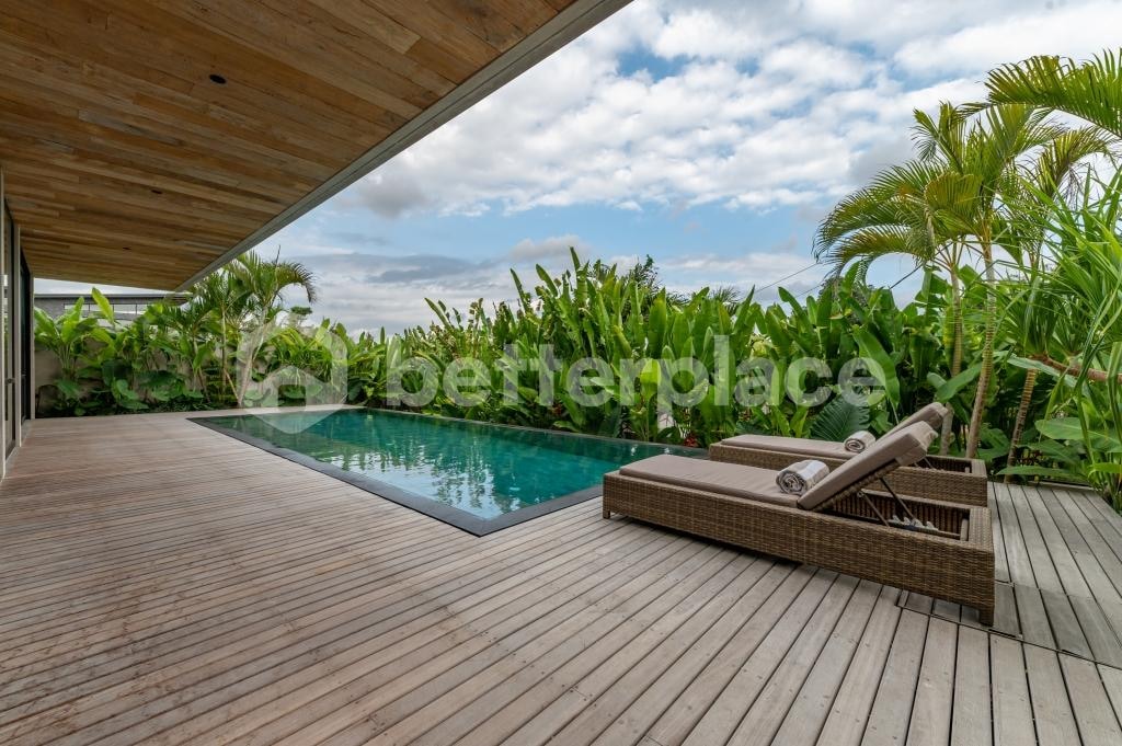 Your Luxury Escape Awaits: Beautifully Designed Leasehold 3-Bed Villa in Canggu – Tiying Tutul