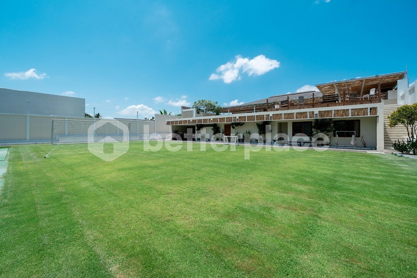 Freehold or Leasehold Villa in Beraban, 10 Minutes From Kedungu Beach