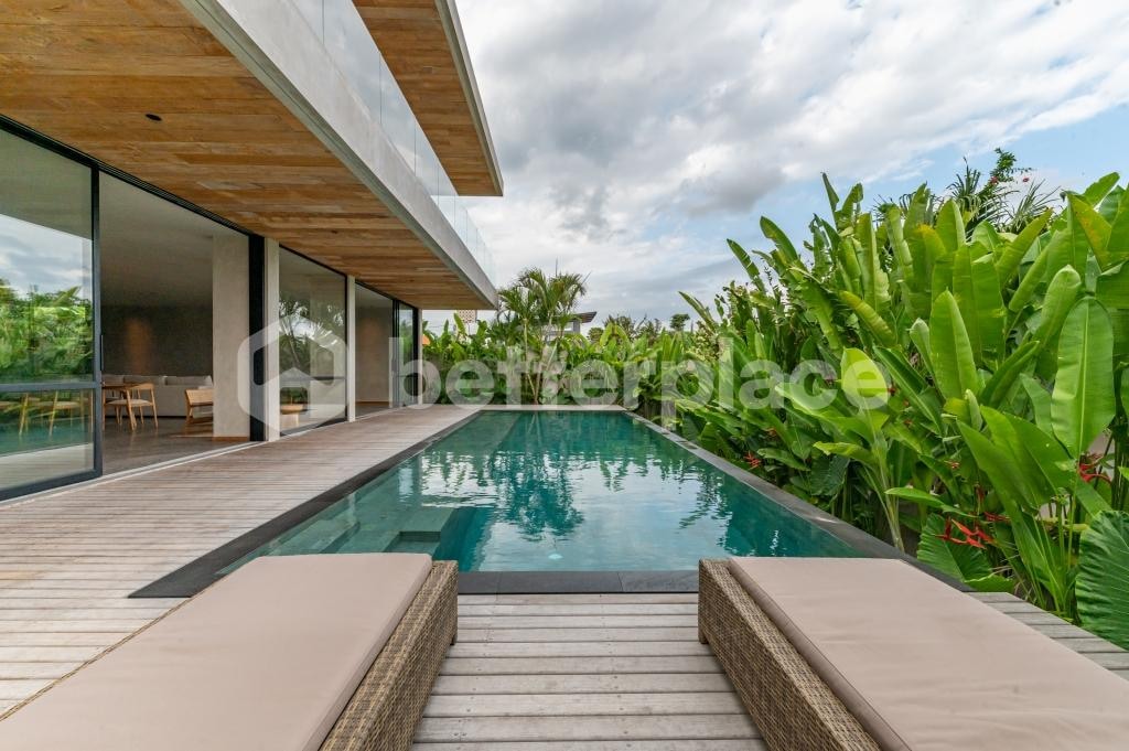 Your Luxury Escape Awaits: Beautifully Designed Leasehold 3-Bed Villa in Canggu – Tiying Tutul