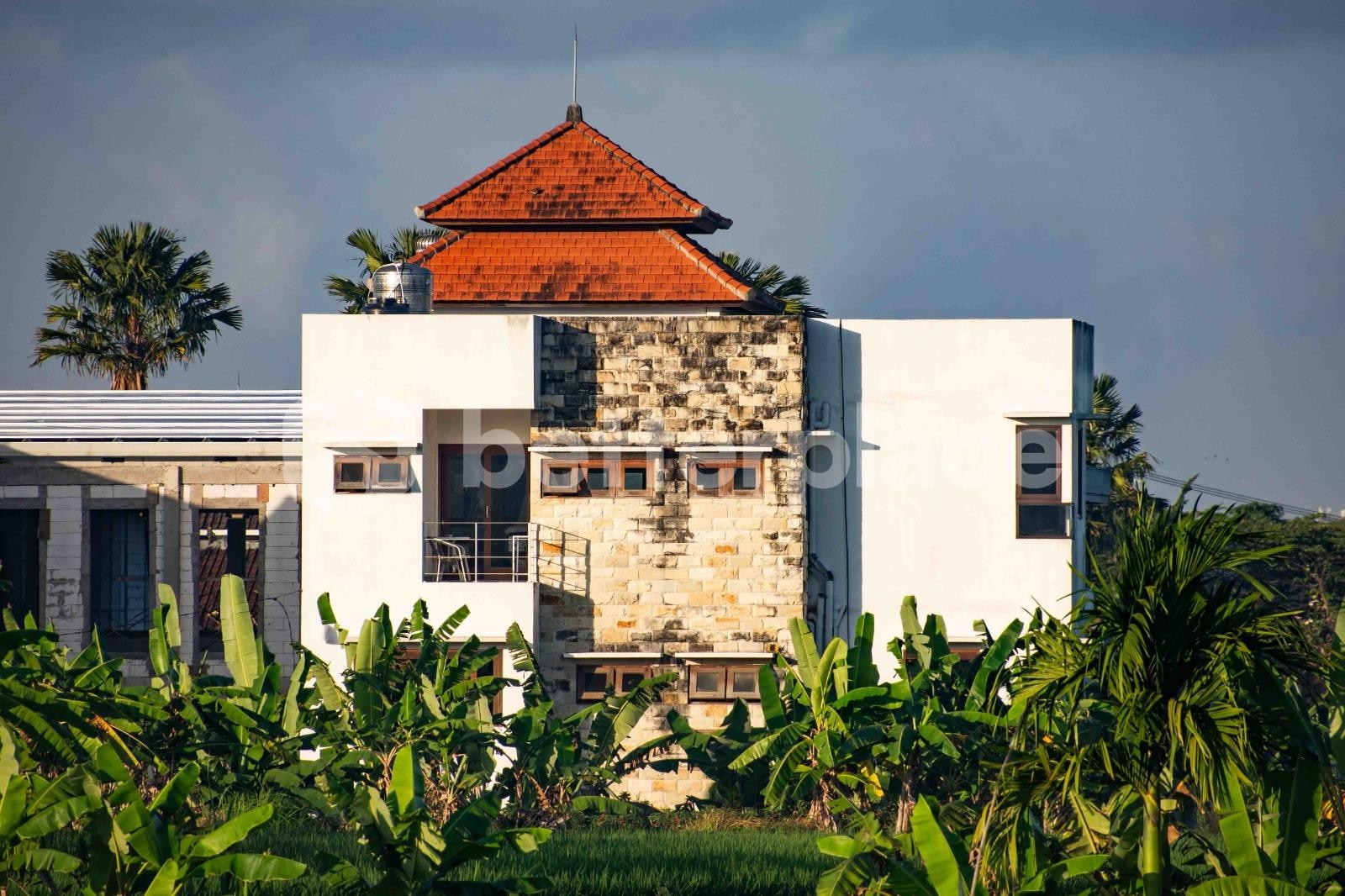 Modern Tropical Villa in Peaceful Tumbak Bayuh – 4 Bedrooms with Ricefield & Sunset Views