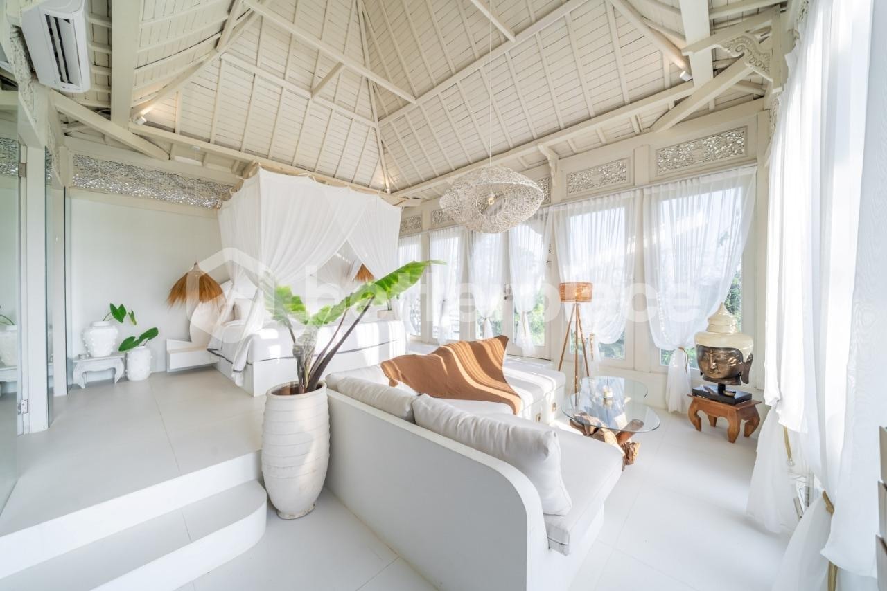 Bohemian Style with Ocean View Villa in a Peaceful Coastal Setting
