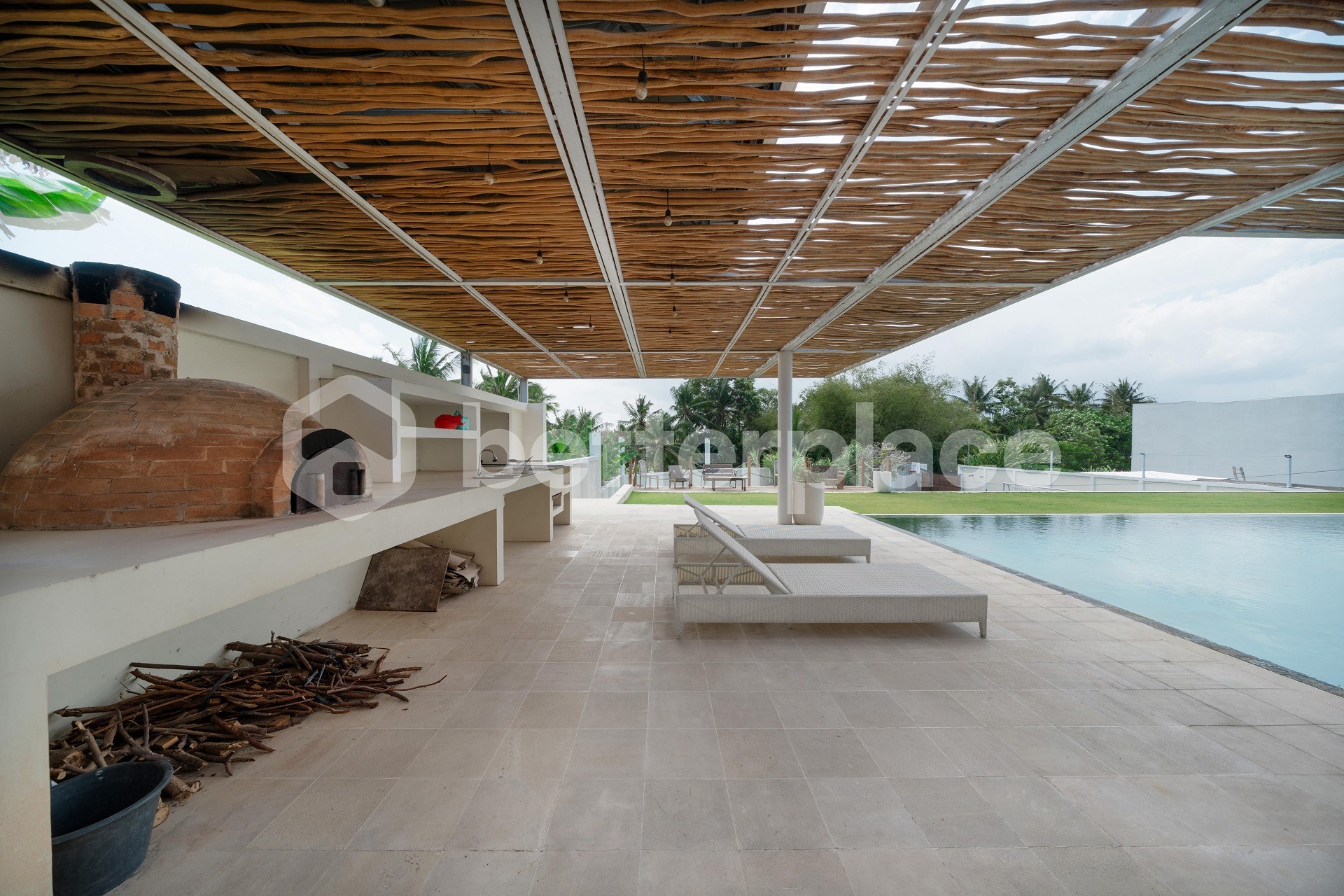 Freehold or Leasehold Villa in Beraban, 10 Minutes From Kedungu Beach