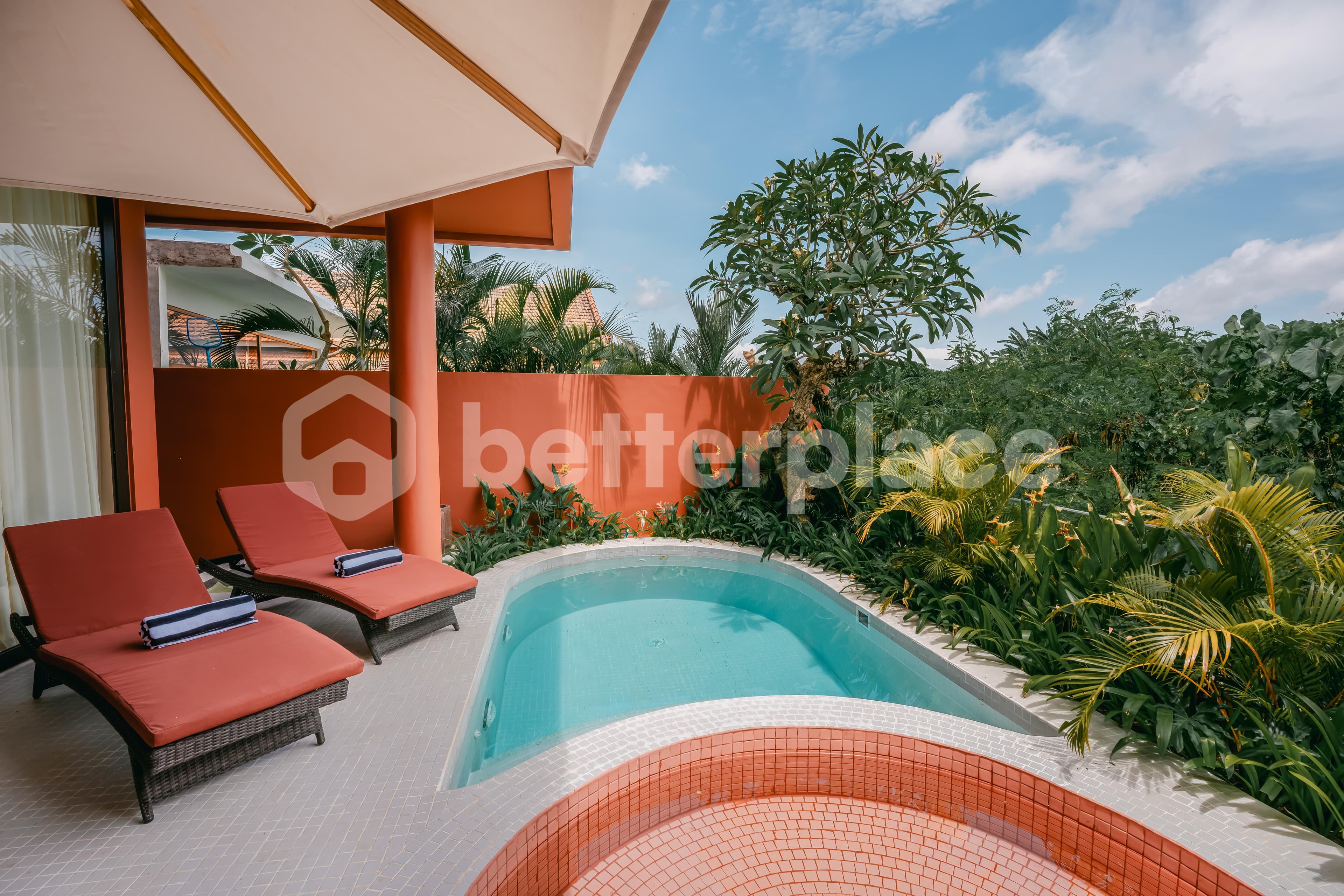 A Unique Duplex Design Blending Contemporary Style and Balinese Tradition in Canggu, Tumbak Bayuh