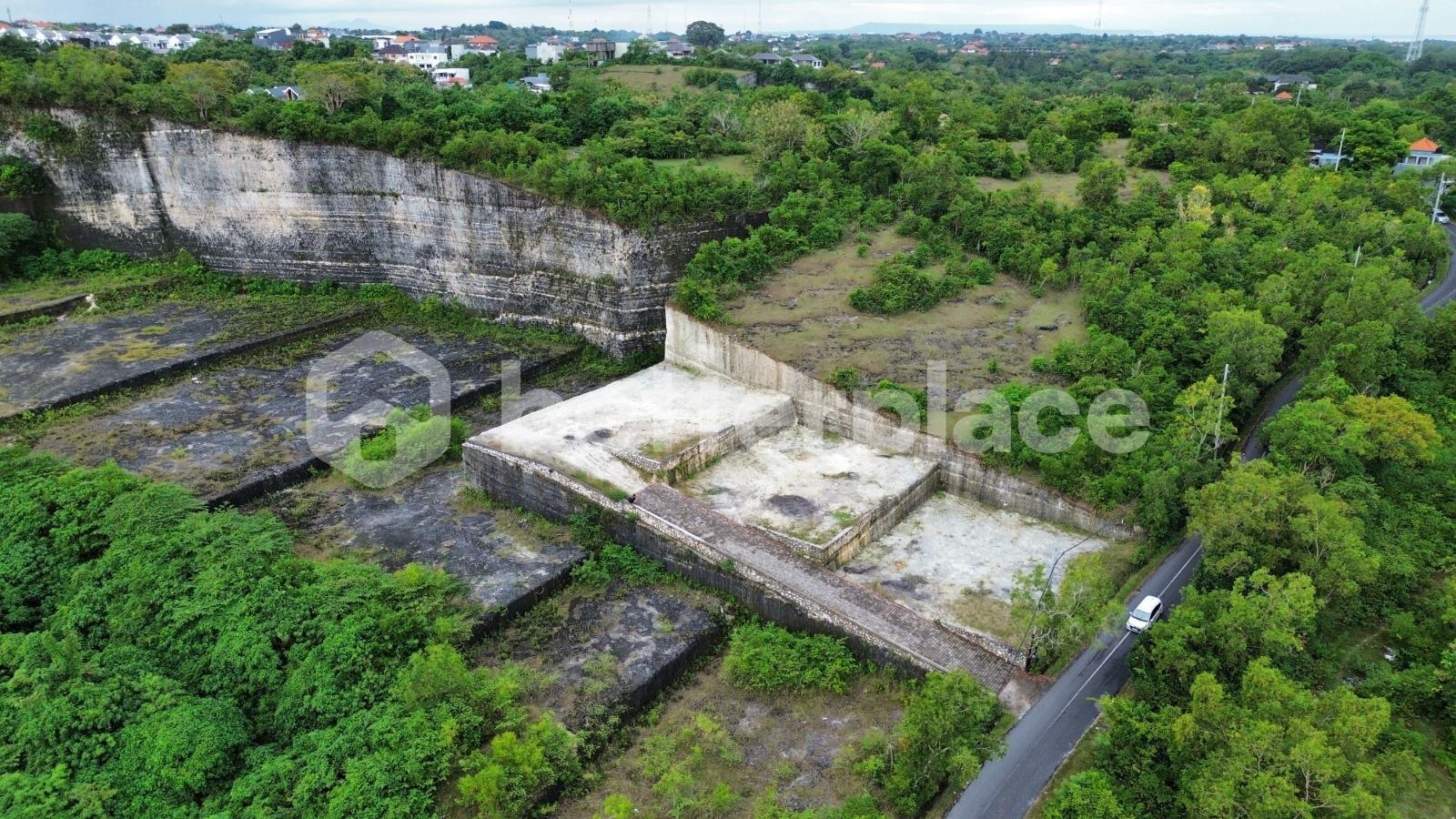 Elevated Ungasan Land — 1,409 sqm Leasehold with Achievable Ocean Views, Ten Minutes from Melasti Beach