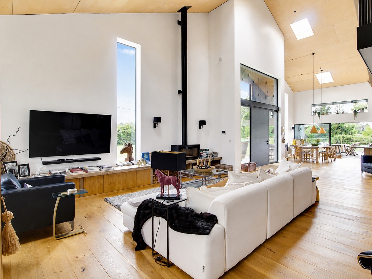 Luxury 5 Bed Detached School Farm Barn for Sale In Maxstoke Warwickshire United Kingdom