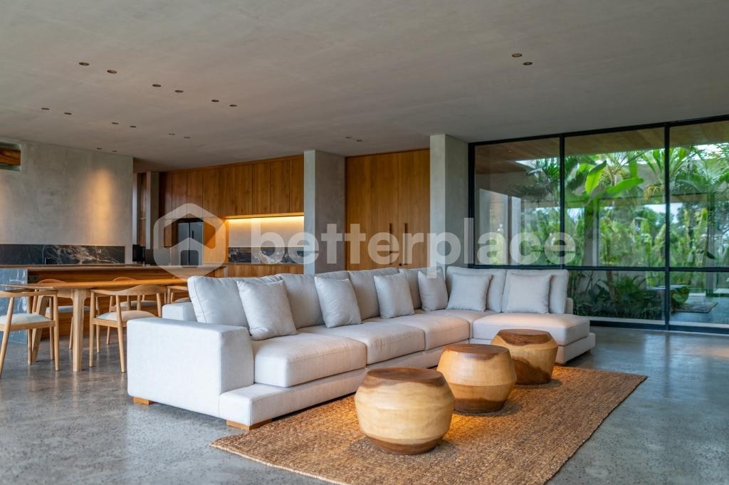 Your Luxury Escape Awaits: Beautifully Designed Leasehold 3-Bed Villa in Canggu – Tiying Tutul