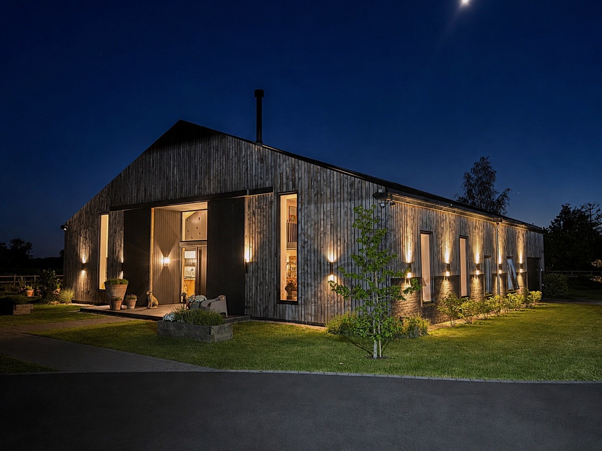 Luxury 5 Bed Detached School Farm Barn for Sale In Maxstoke Warwickshire United Kingdom
