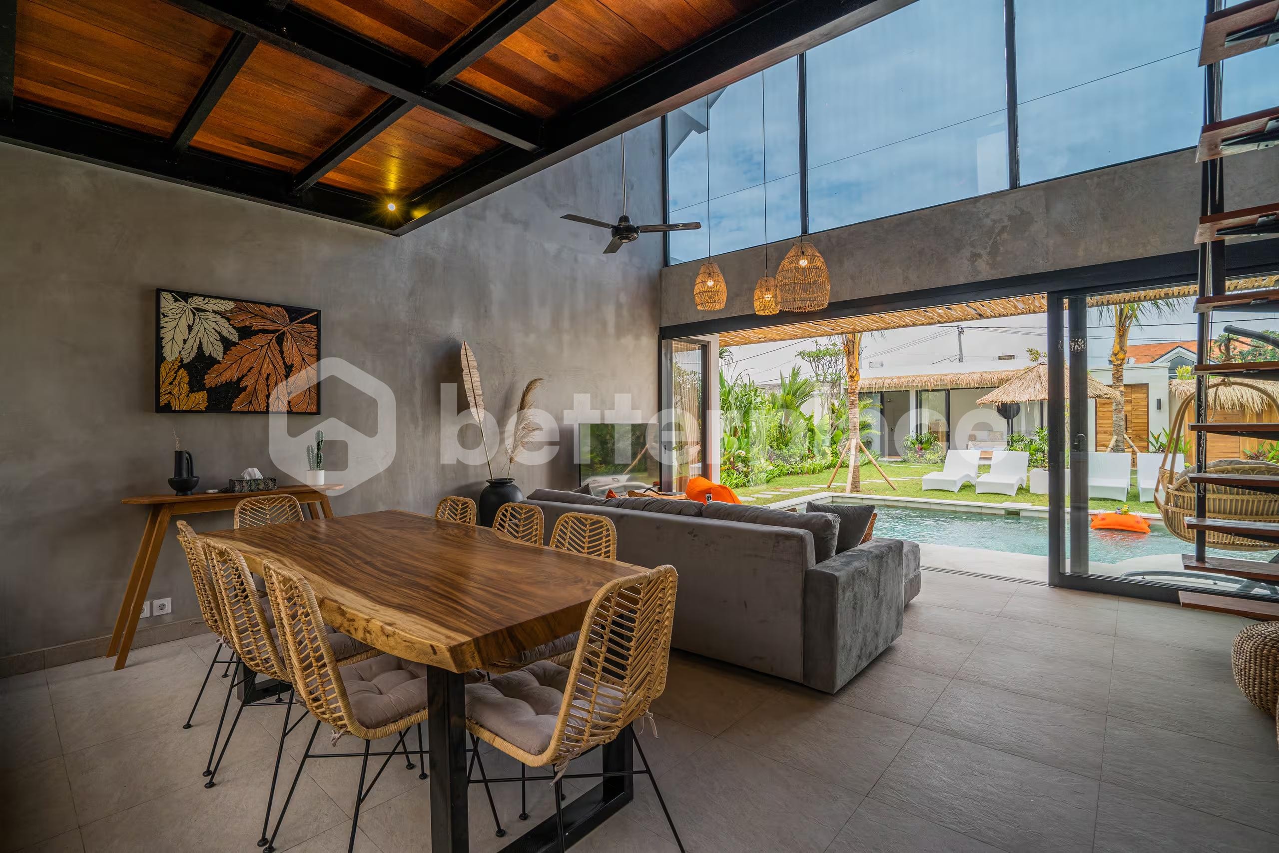 Modern and Spacious 4 Bedroom Villa in Kerobokan Area