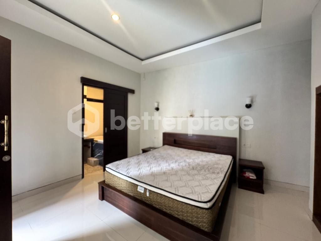 A Sophisticated Island Retreat in Kerobokan – Turnkey Leasehold 3-Bed Villa Surrounded by Dining, Shopping, and Bali’s Most Vibrant Lifestyle Destinations