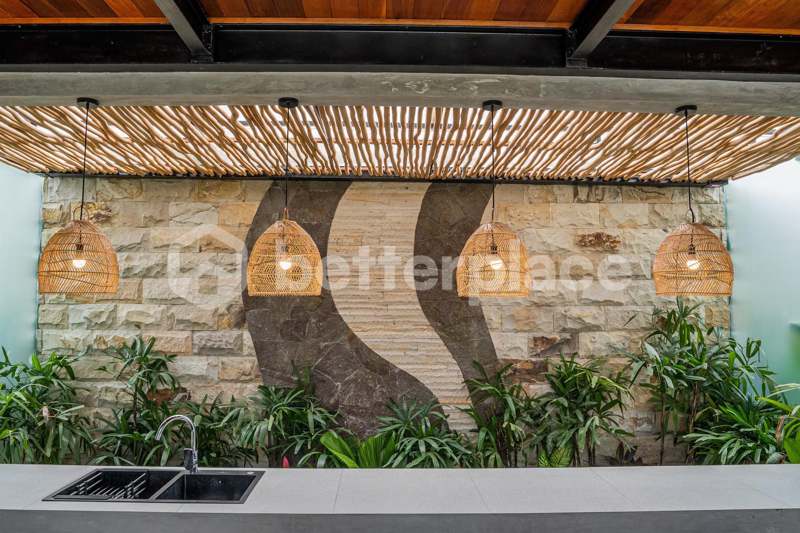 Modern and Spacious 4 Bedroom Villa in Kerobokan Area