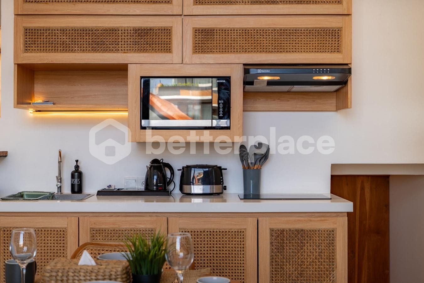 A Charming One Bedroom Loft Apartment in Batu Bolong, Just Few Minutes to The Beach
