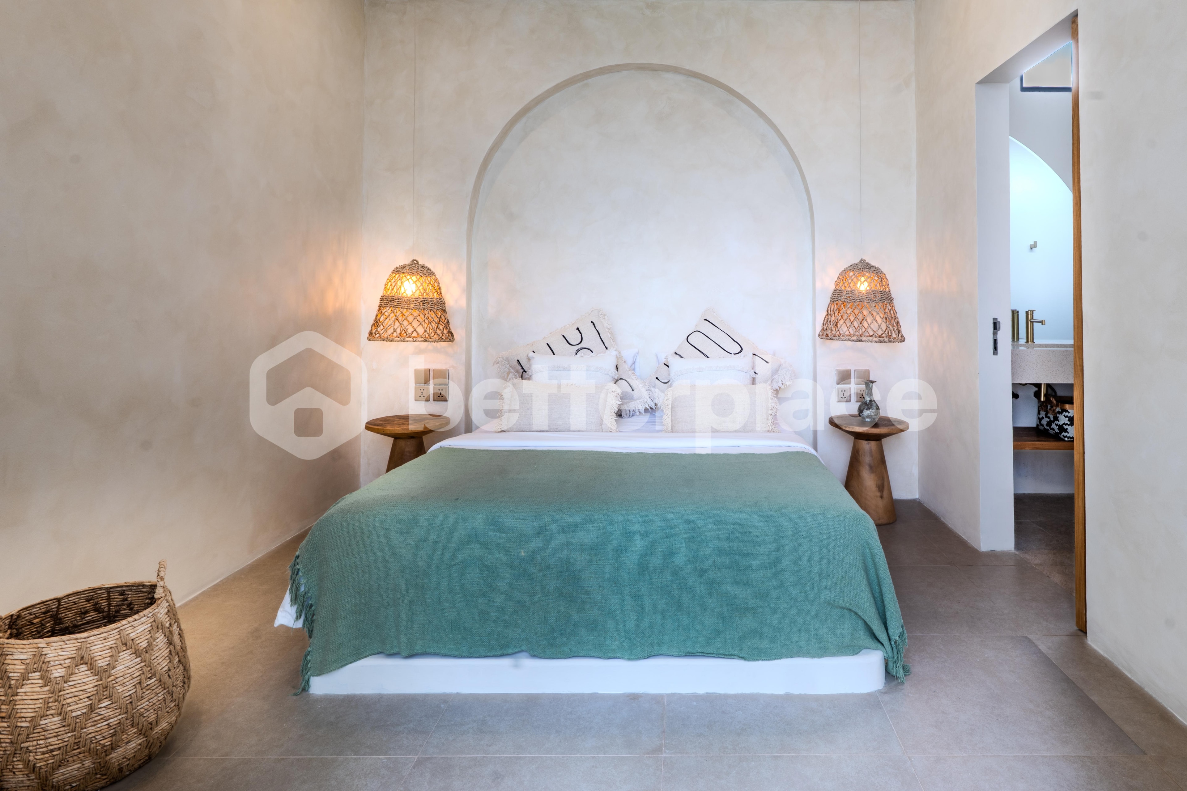 Modern Design 2 Bedroom Villa with Rooftop Plunge Pool in Batu Bolong