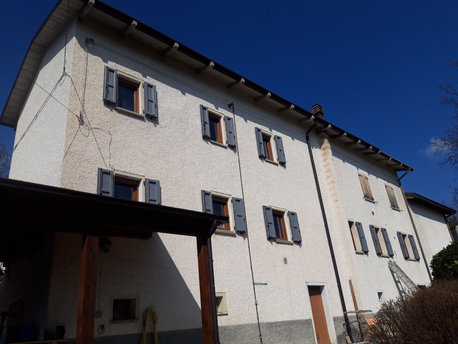 Estate with 2 Houses for Sale In Roncaciso Reggio Emilia Italy