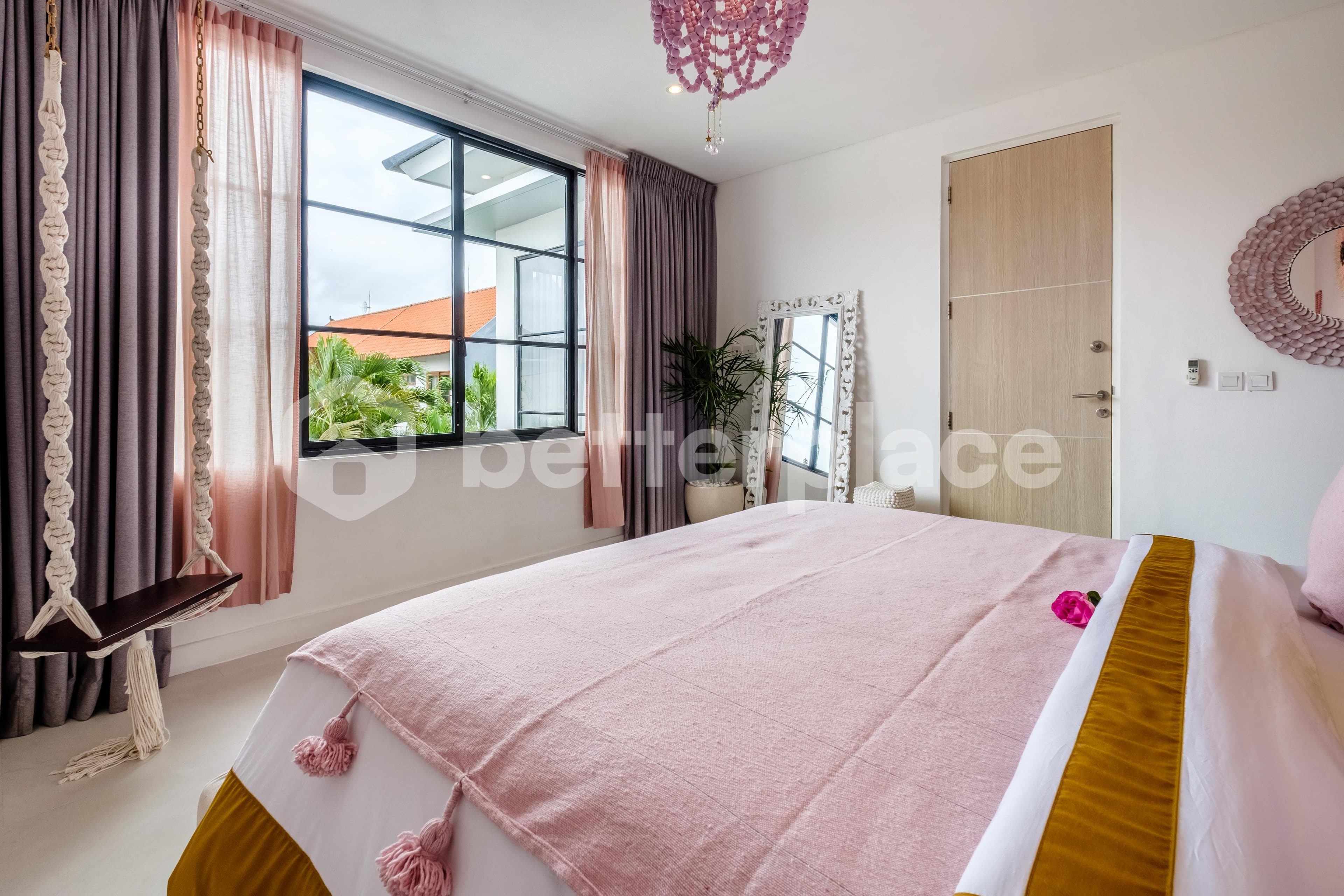 Stunning 4 Bedroom Luxury Villa in Berawa Area