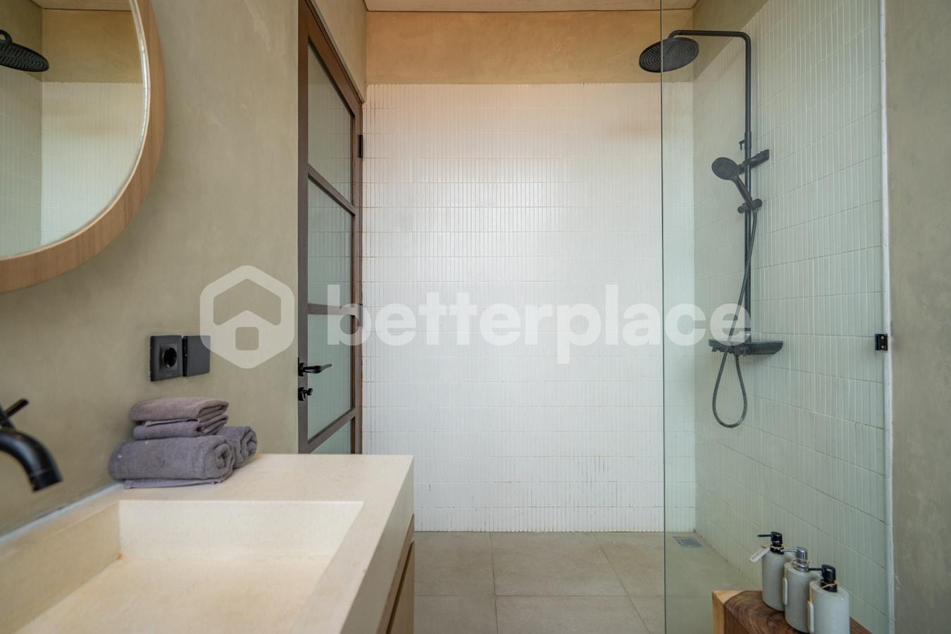 Tropical Contemporary 2 Bedroom Villa with Rooftop in Pererenan, 5 Minutes to the Beach