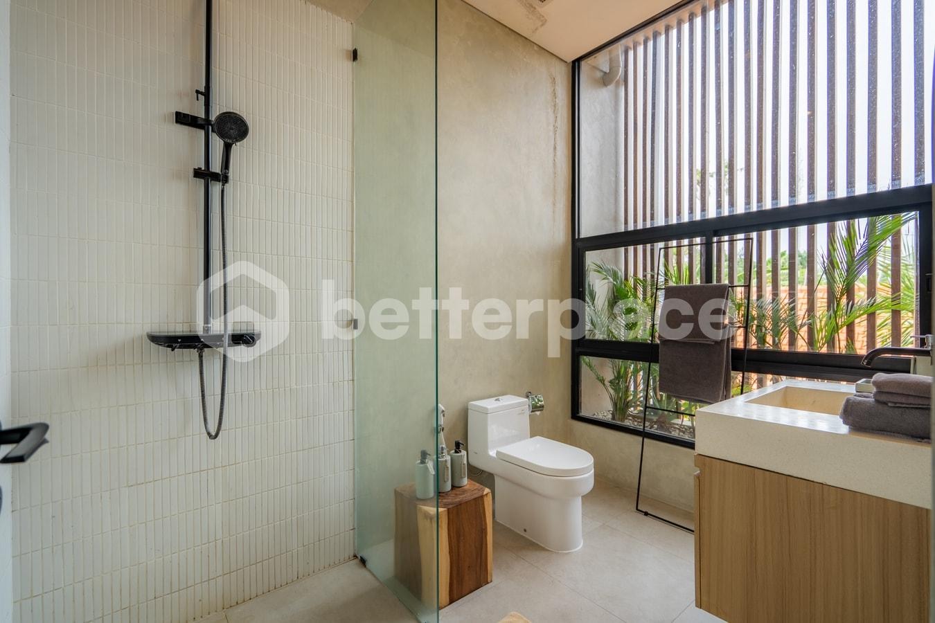Tropical Contemporary 2 Bedroom Villa with Rooftop in Pererenan, 5 Minutes to the Beach