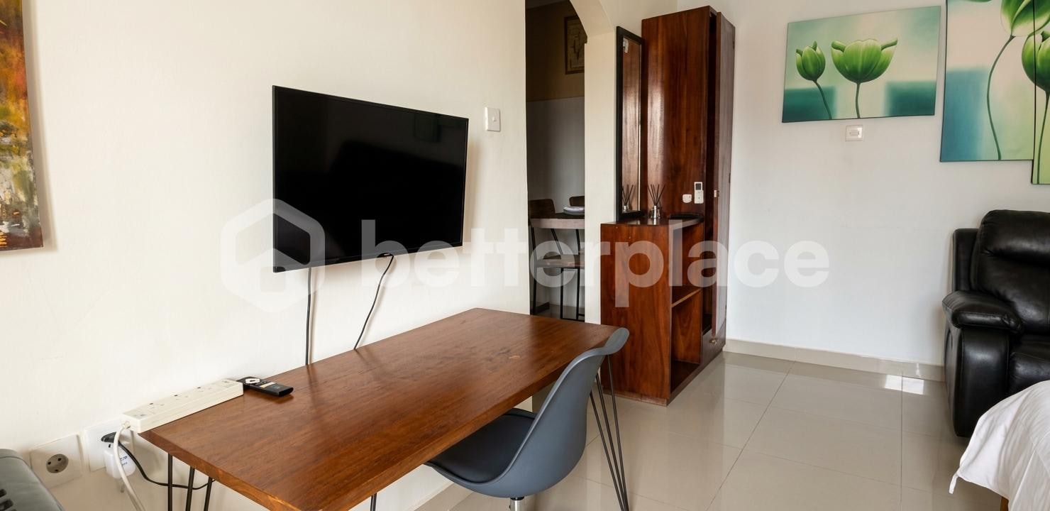 Live Upstairs, Earn Downstairs: Exclusive Property with Turnkey Rental Units and Solar-Powered Infrastructure