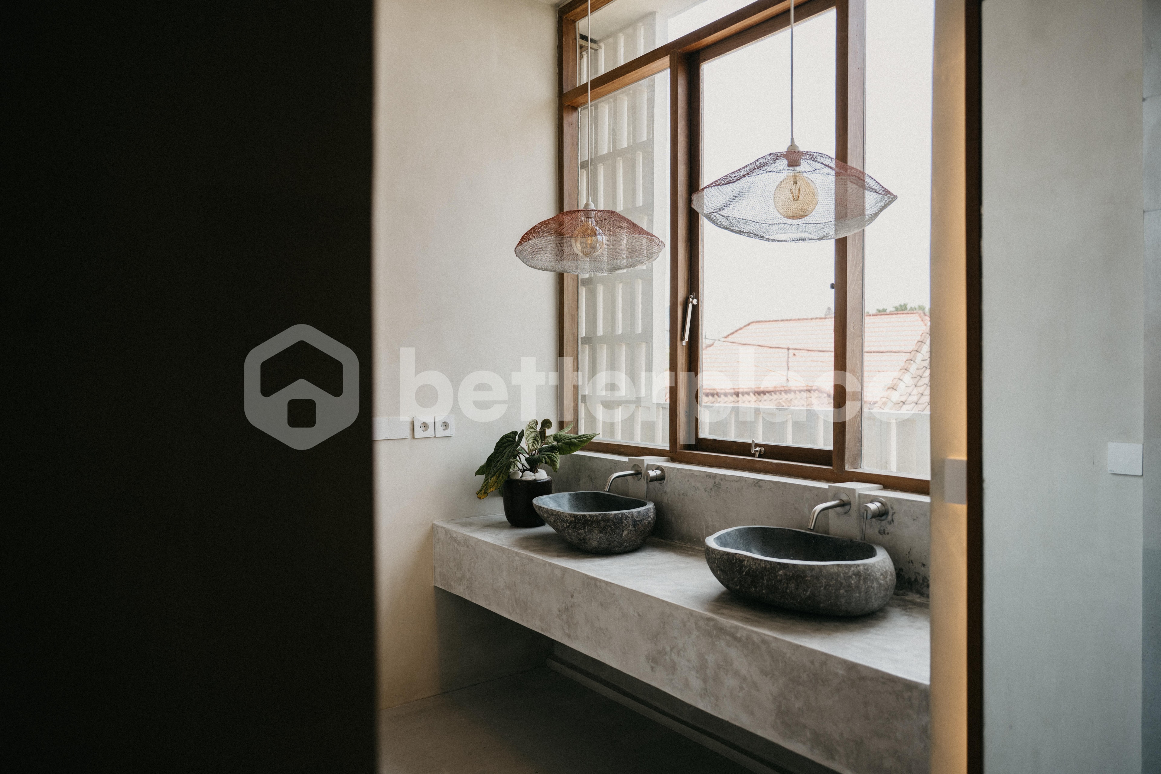 Modern 3 Bedroom Villa in Berawa, Bali — Stylish Design & Prime Location Near the Beach