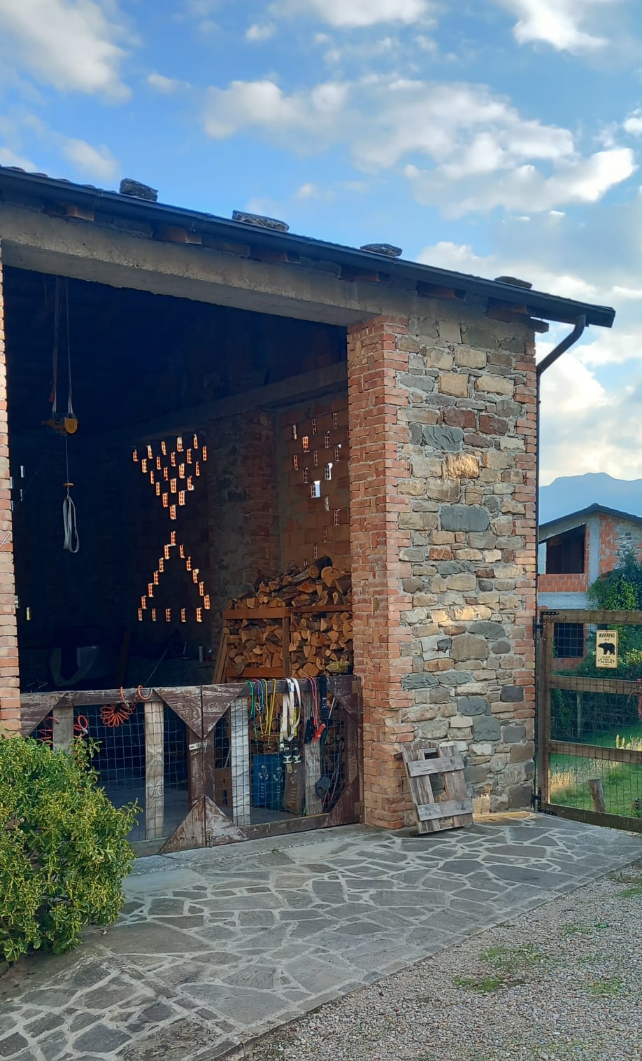 Estate with 2 Houses for Sale In Roncaciso Reggio Emilia Italy