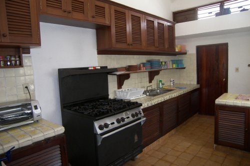 Fully equipped kitchen is great for the chef in the family