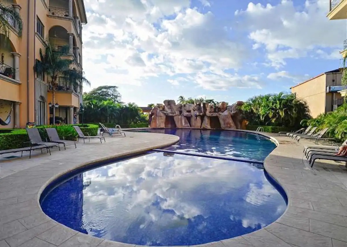 wading-area-for-younger-guests