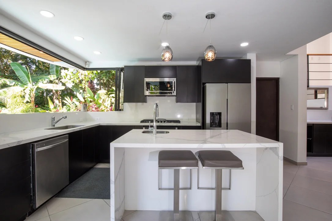 modern-appliances-and-open- jungle-view
