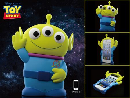 Protege tu iPhone 5 con esta original carcasa en 3D del marciano verde de Toy Story