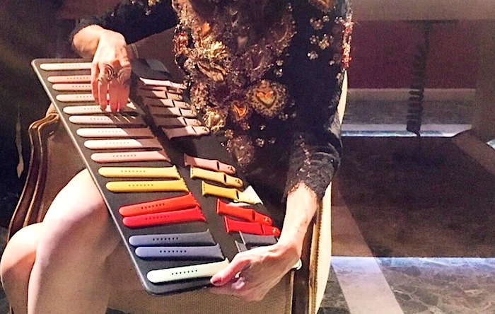 Jony Ive revela correas exclusivas para el Apple Watch durante un evento en Milan