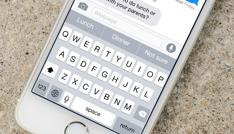 Un bug en iOS 8 provoca que en algunos dispositivos QuickTipe sugiera partes de contraseñas