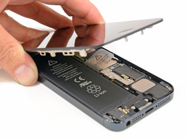 Aprende a cambiar la batería de tu iPhone 5 con este tutorial