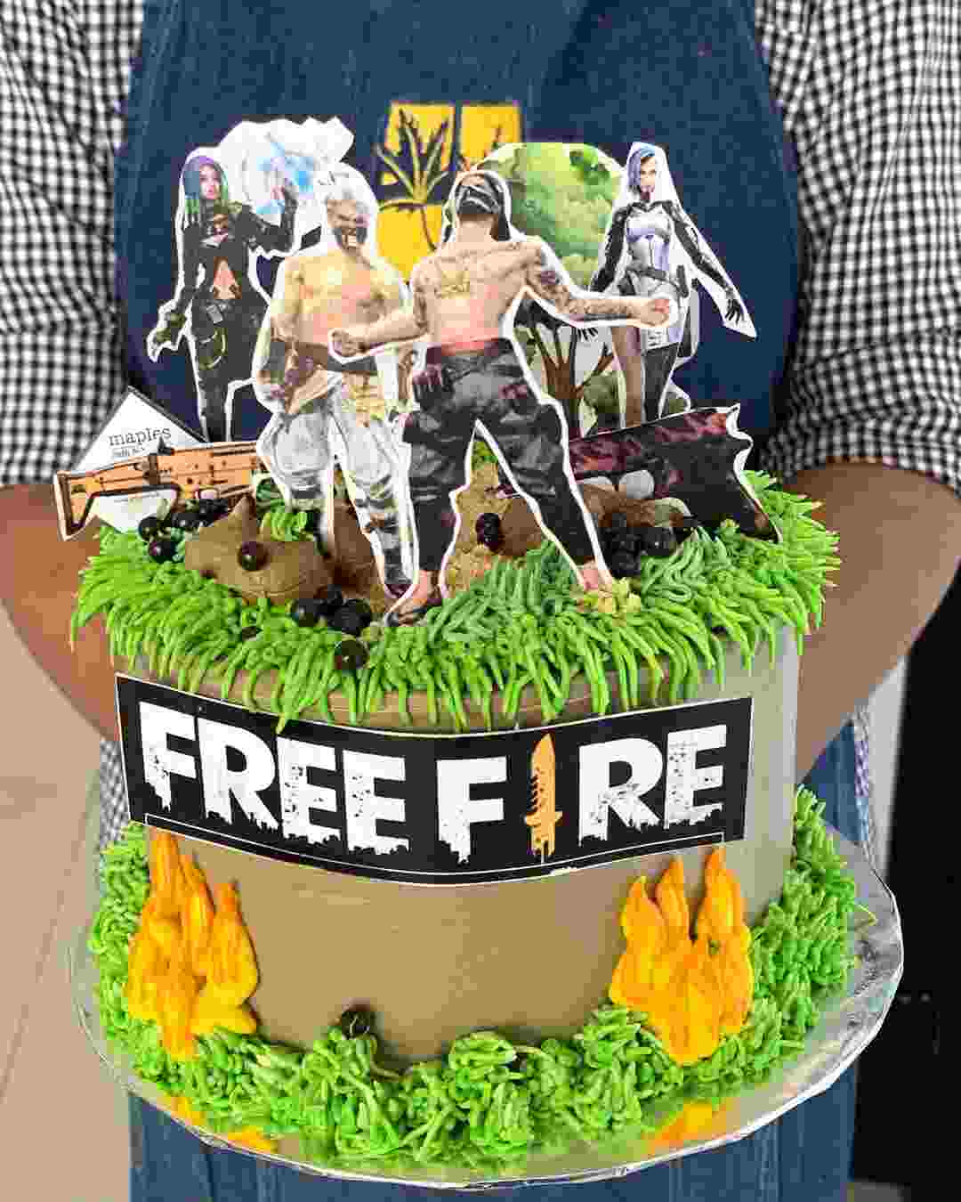 Topper FF - Sumber: Instagram @mapplesbakeryambon