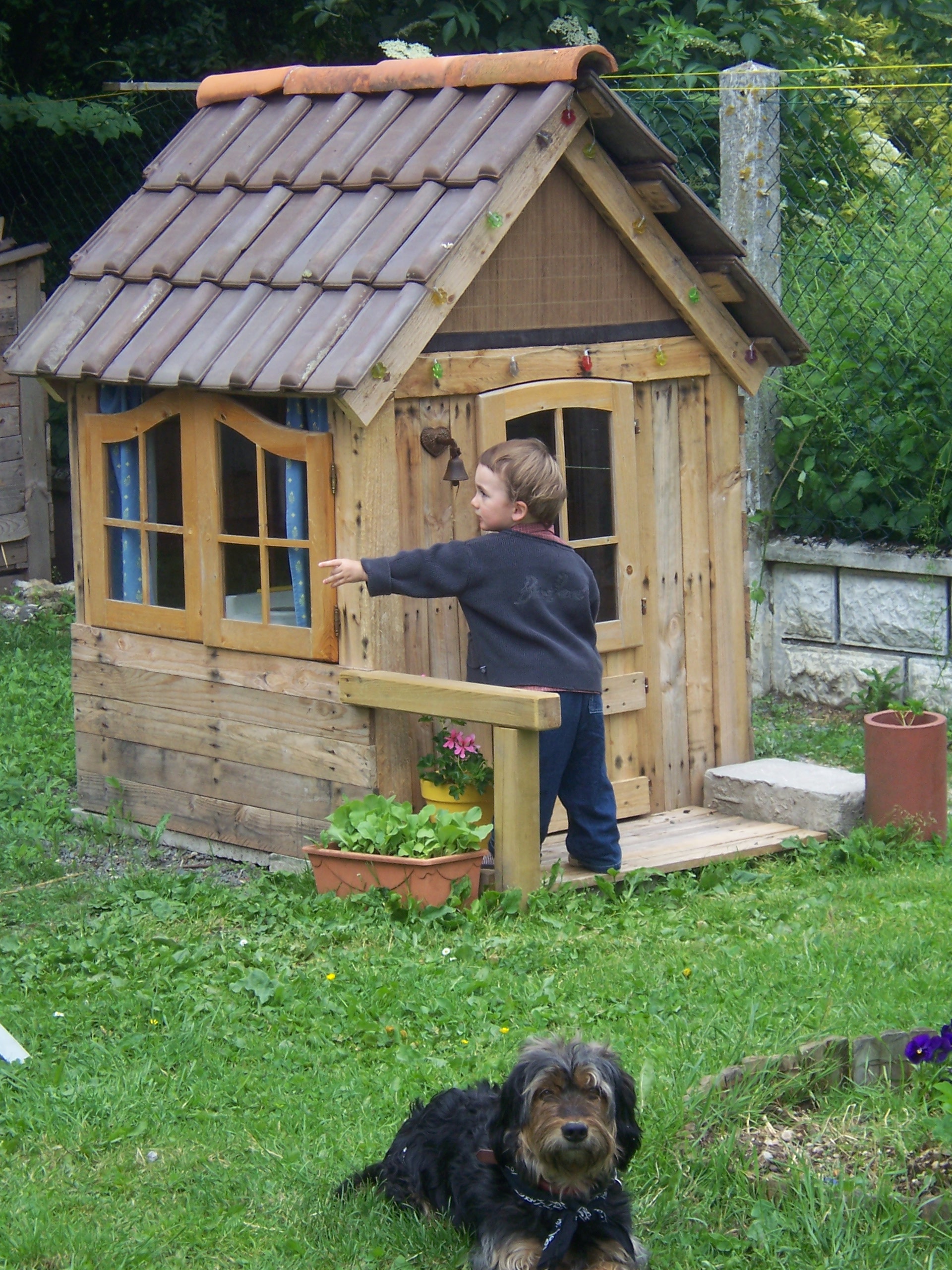 Cabanon de jardin en Palettes - Le Grimoire de Manou