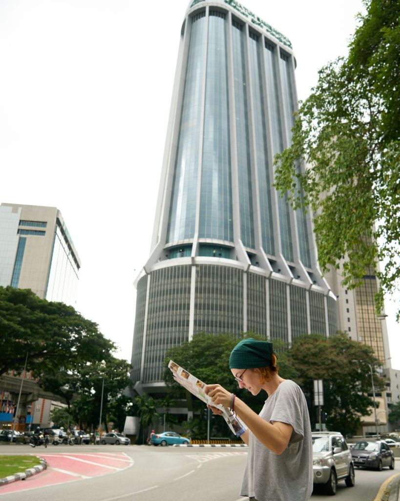 How to Settle in Hong Kong
