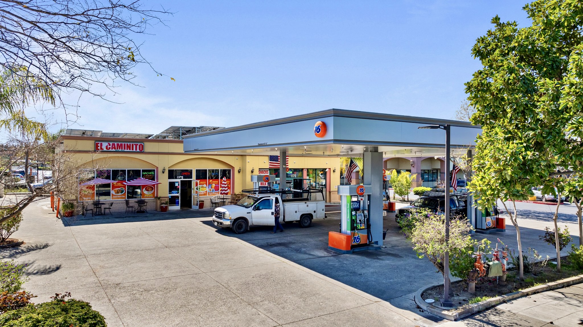 76 Service Station, C-Store & QSR with Drive-Thru