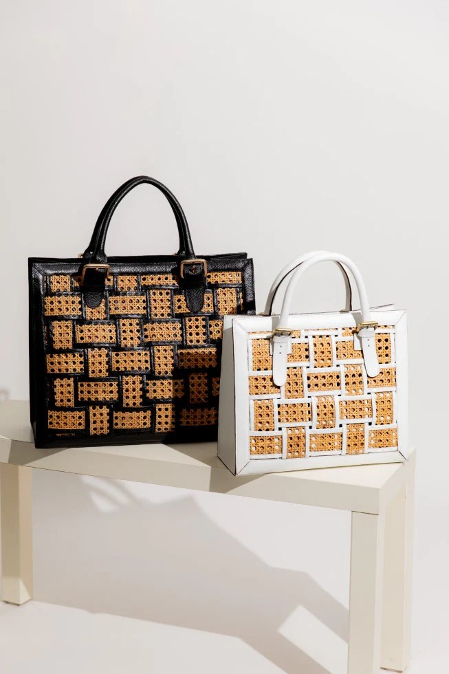 About Orias Orias - 8K Vintage Designs for Desktop