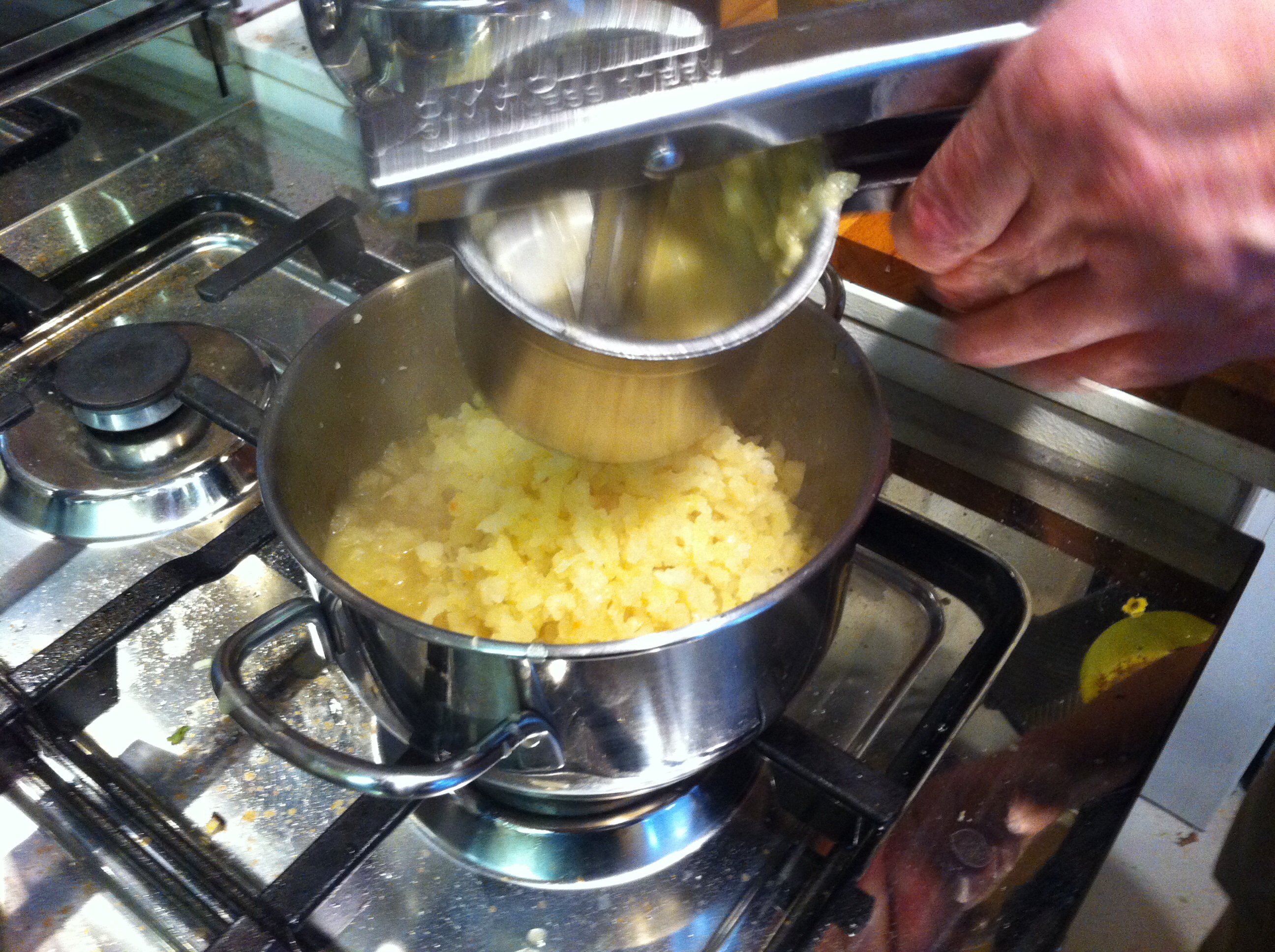 Entenbrust in Thymian – Honig – Jus mit Sellerie – Kartoffel – Püree ...