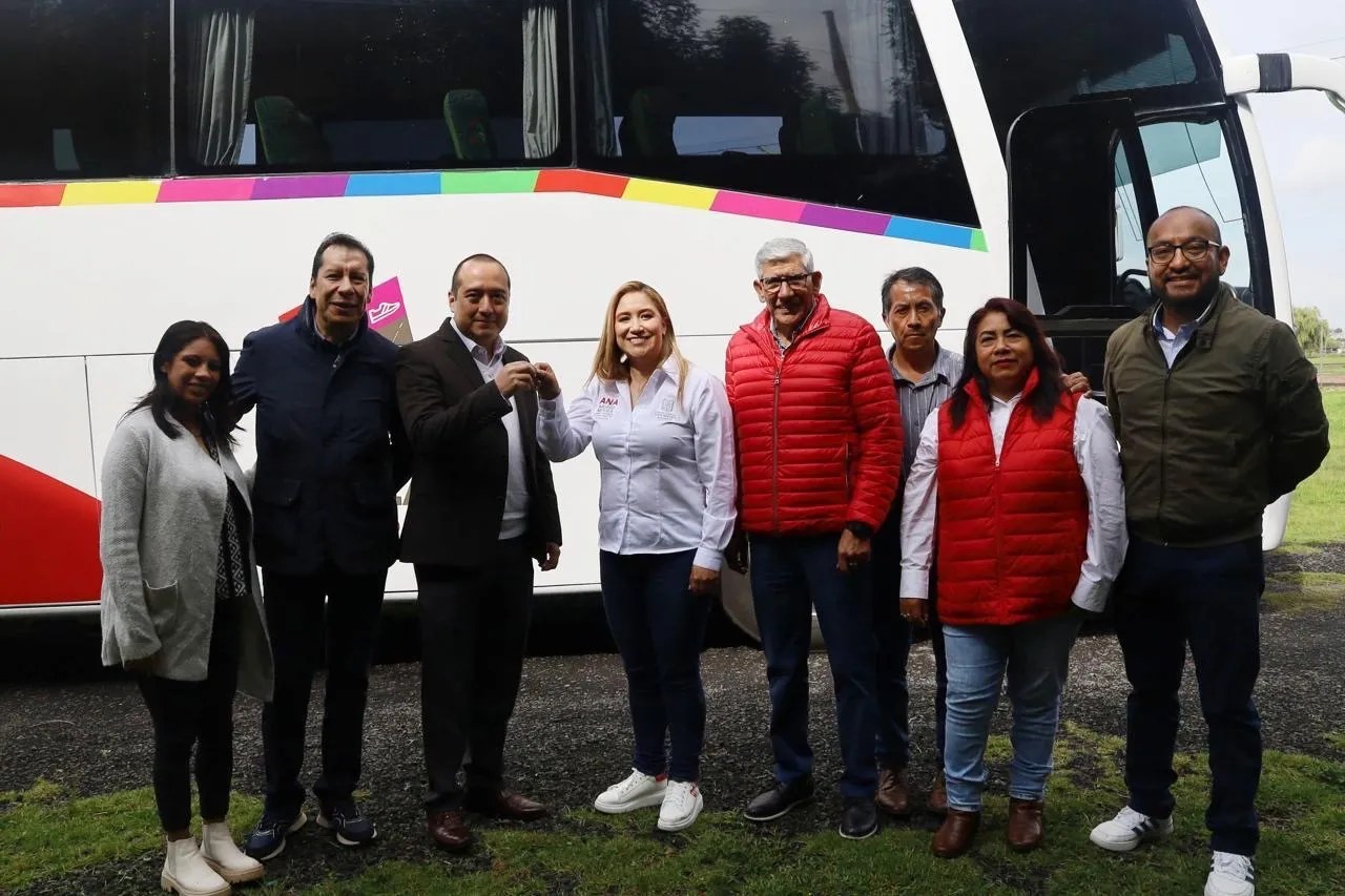 Donan autobus a SMA