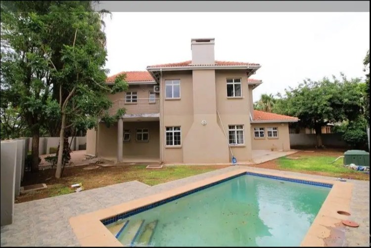 4 Bedroom 2-800-000 Pula House in Phakalane