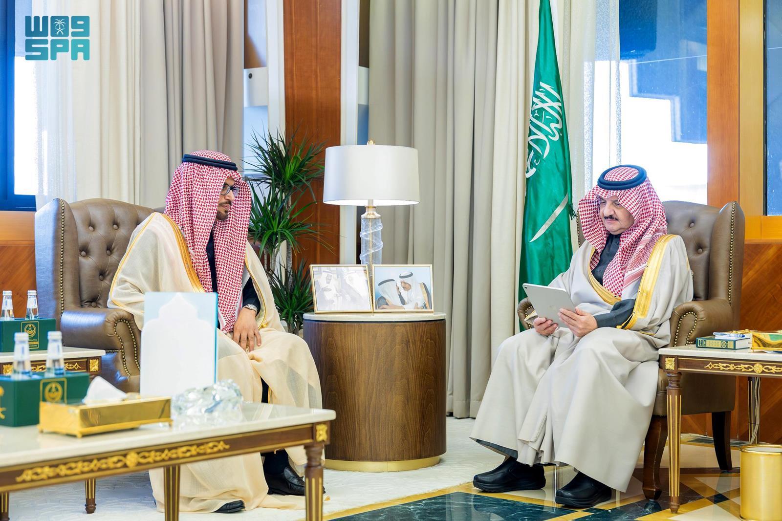 أمير المنطقة الشرقية يستقبل رئيس وأعضاء جمعية العناية بالمساجد ويطلع على مبادرة “مساجدنا عامرة”
