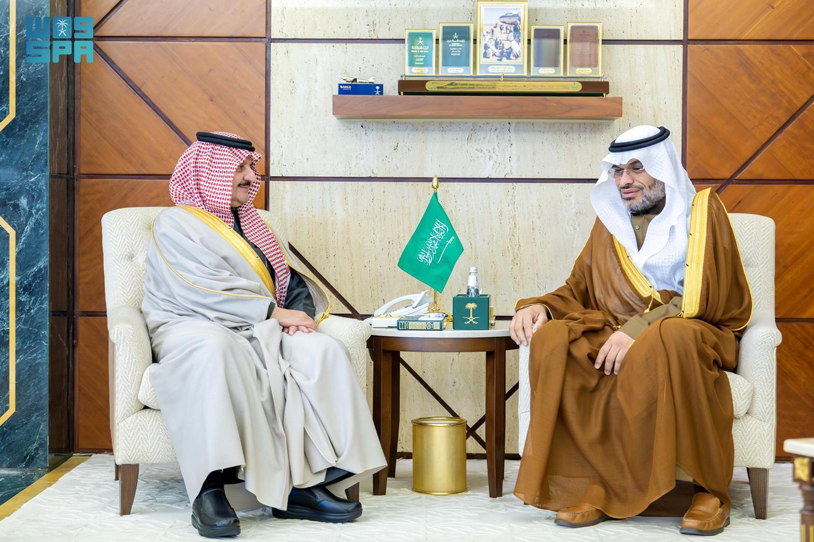 أمير المنطقة الشرقية يستقبل رئيس وأعضاء جمعية مساعدة المتأخرين عن الإنجاب “إنجاب”