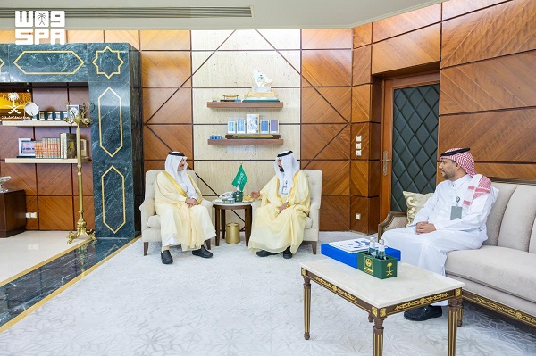 أمير الشرقية يستقبل مدير فرع الهيئة السعودية للمواصفات والمقاييس والجودة