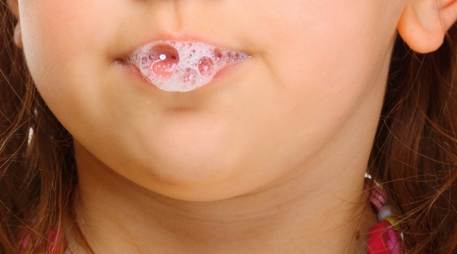¿Qué es la sialorrea? Estudi Dental Barcelona