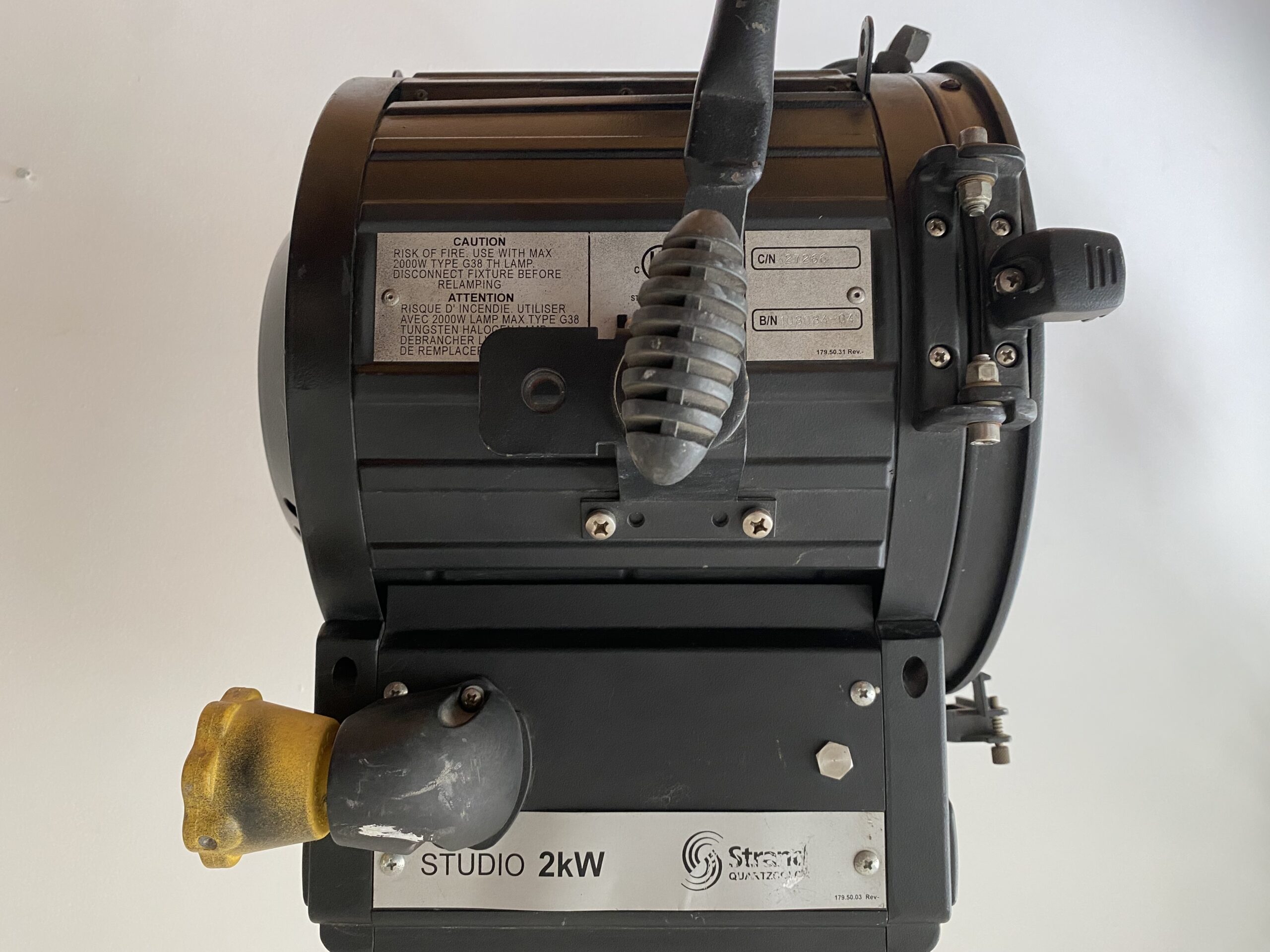 VIN-240 LÁMPARA DE CINE