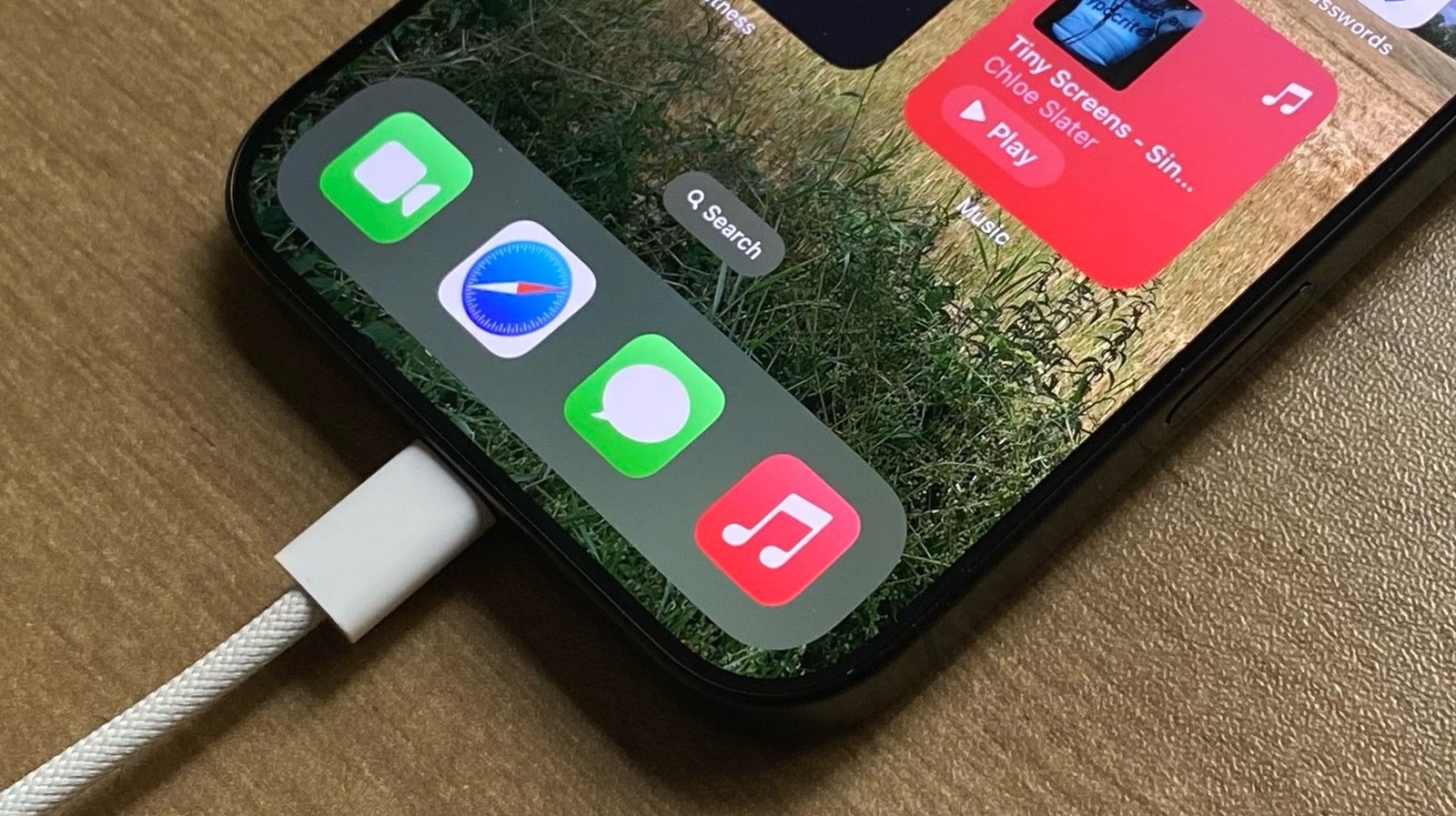 Apple Teases Homegrown Modems For Future iPhones, iPads, Macs, And
