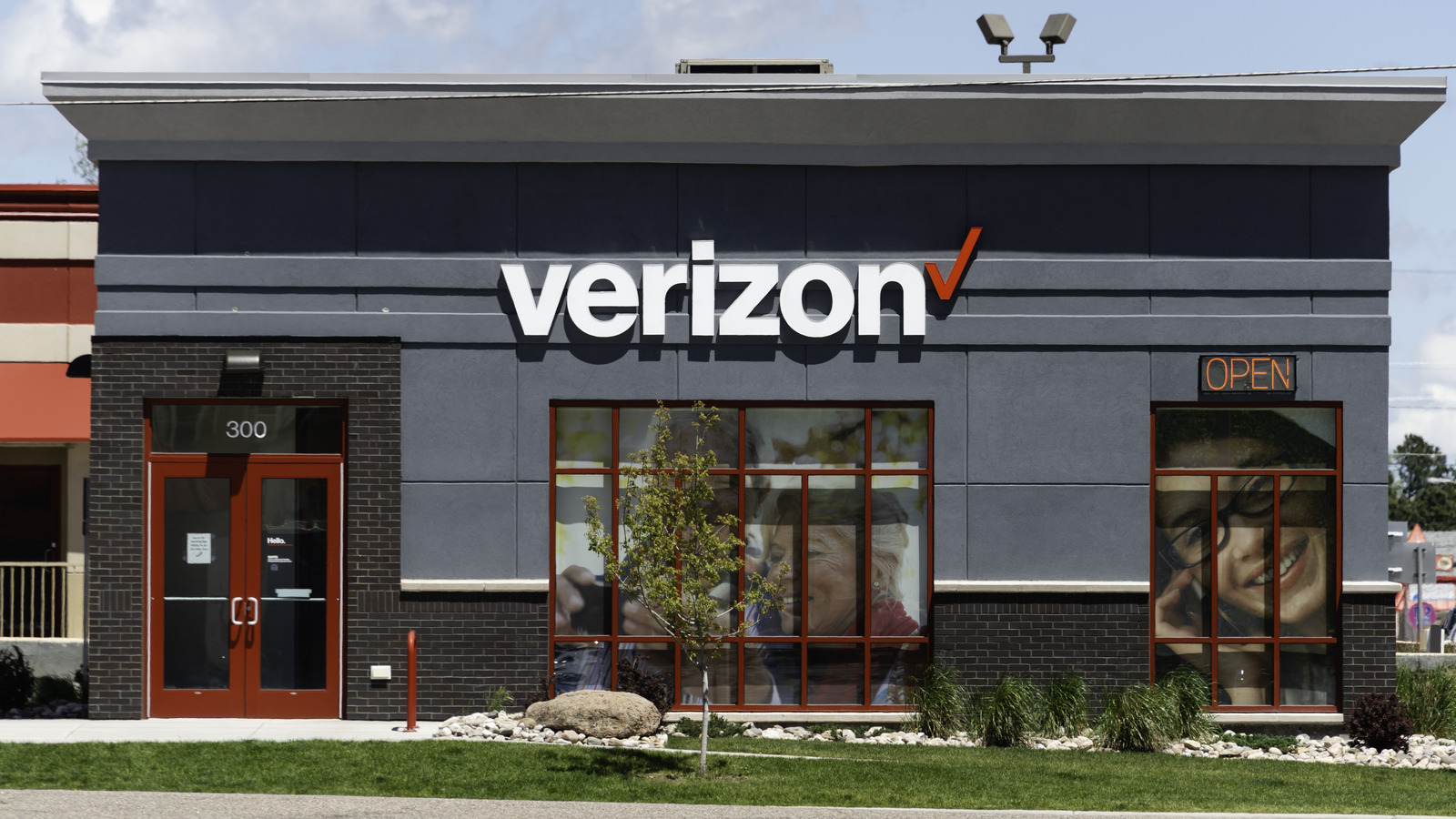 Thinking About Upgrading Your iPhone With Verizon? Here’s 4 Things