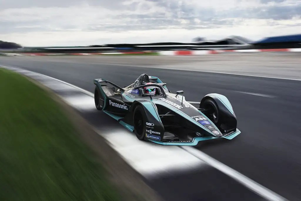 Electric Vehicles Electric Cars Racing At 170 Mph Are Test