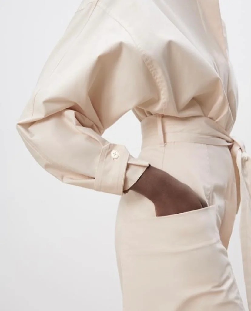 Voluminous Dress With Belt