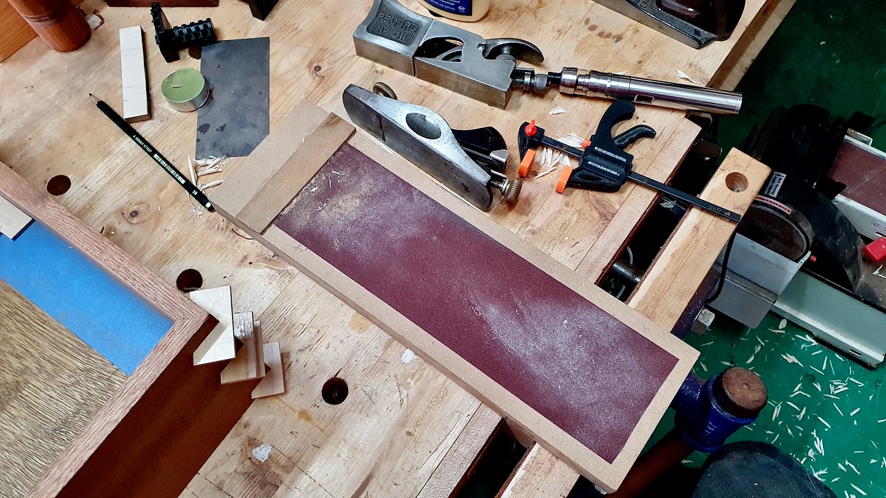 DIY Spline Jig Make Thin Wood Splines for Your Spline Joints