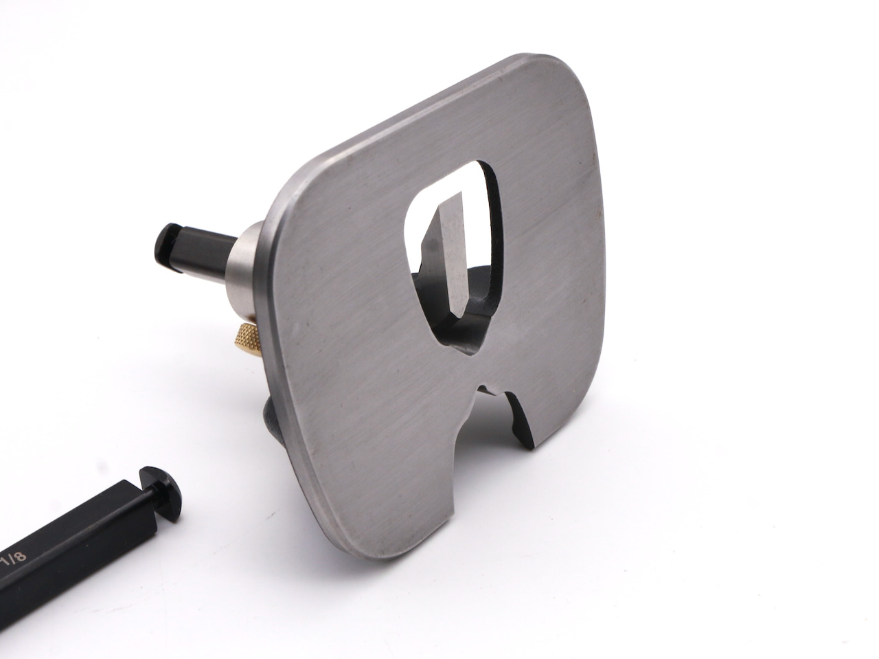 Veritas Medium Router Plane Review PMV11 Blade & Depth Stop